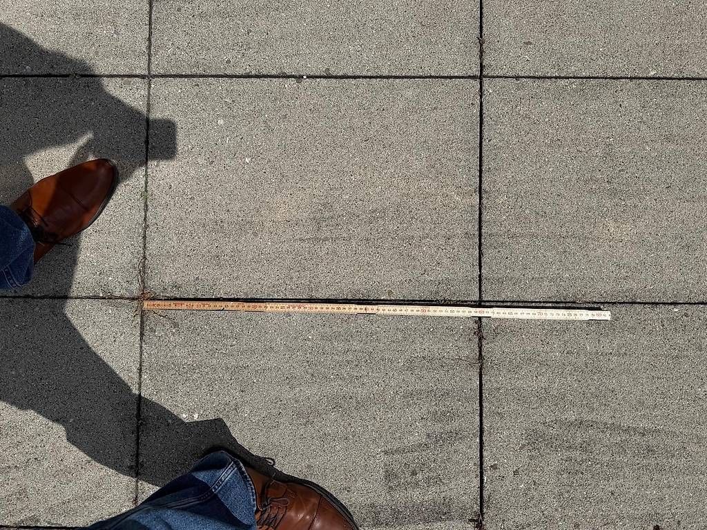 Rivestimenti per pavimenti: Steinplatten 40x60x4cm Gratis abzugeben – Usato da Buch am Irchel venduto da ber_8fgp 2