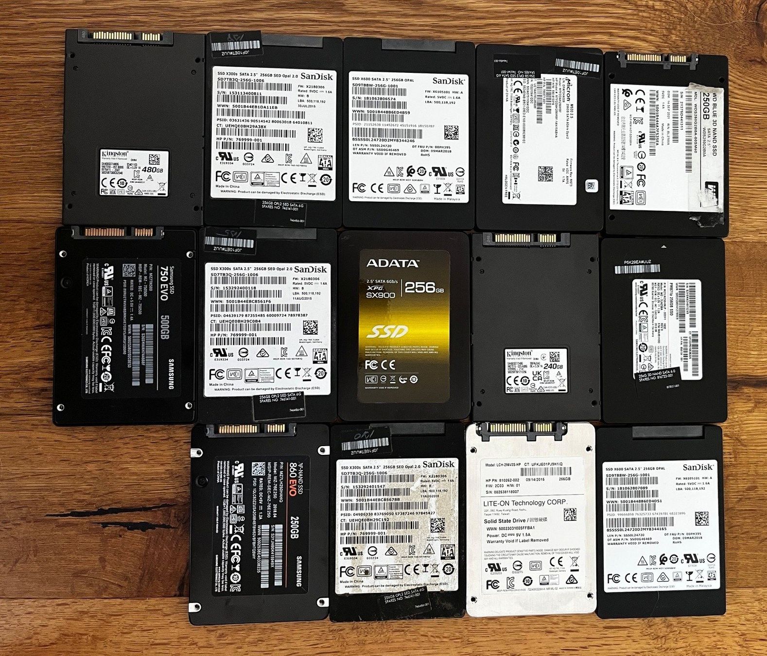 Harddisks: SSD diverse 14 Stk. – Gebraucht aus Willisau von aronet