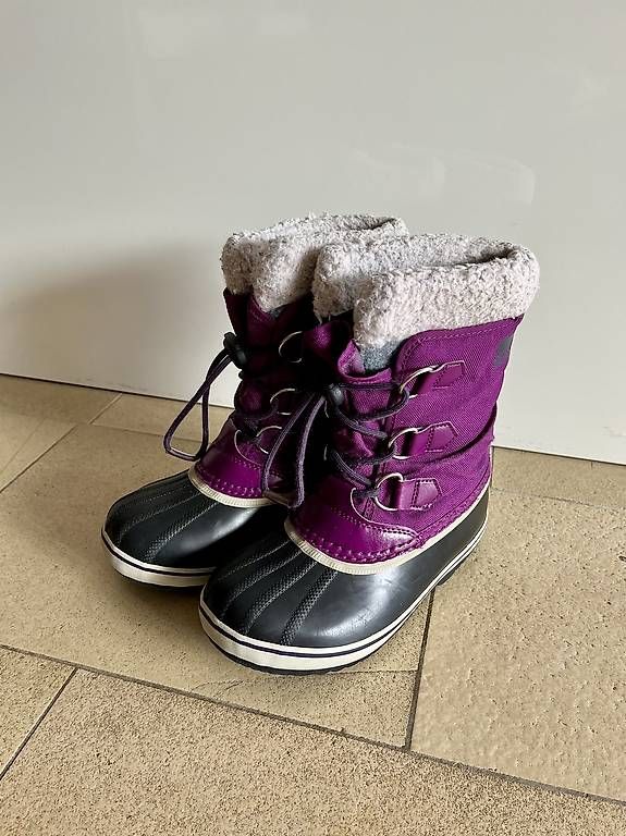 Scarpe per ragazzi: Sorel Winterstiefel Kinder, violett, Gr. 32 – Usato da Samedan venduto da sroo