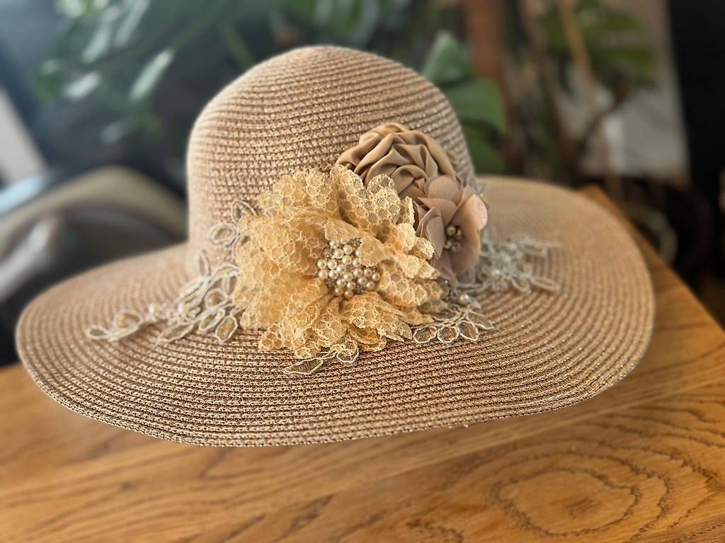 Chapeaux, bonnets & casquettes: Sonnenhut – Neuf (Voir description) à Luzern par Brokiland