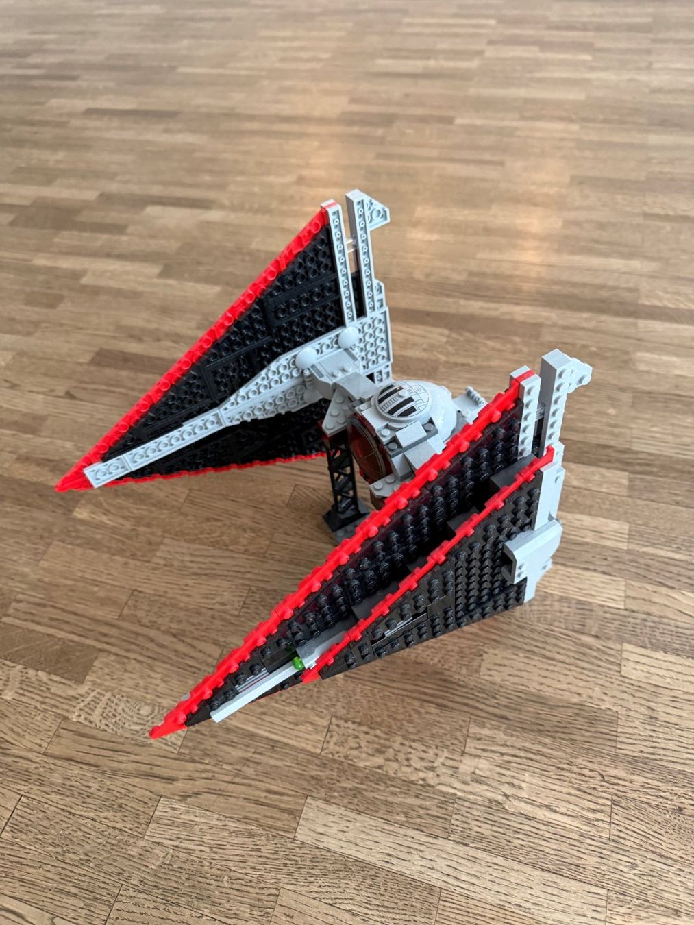 Star Wars Baukästen: Sith TIE Fighter (ohne Figuren) – Gebraucht aus Bern von Patrick_herren 3