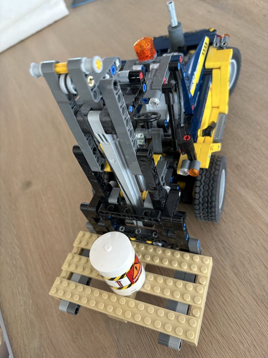 Lego Giocattoli: LEGO Technic 42079 Schwerlastgabelstapler - Komplett! – Nuovo (secondo la descrizione) da Wetzikon ZH venduto da mic_ssc8 2