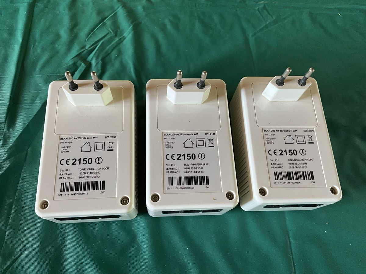 Devolo Wlan: 3x devolo dLAN 200 AV Wireless N Powerline WLAN – Gebraucht aus Berneck von deepdriller 2