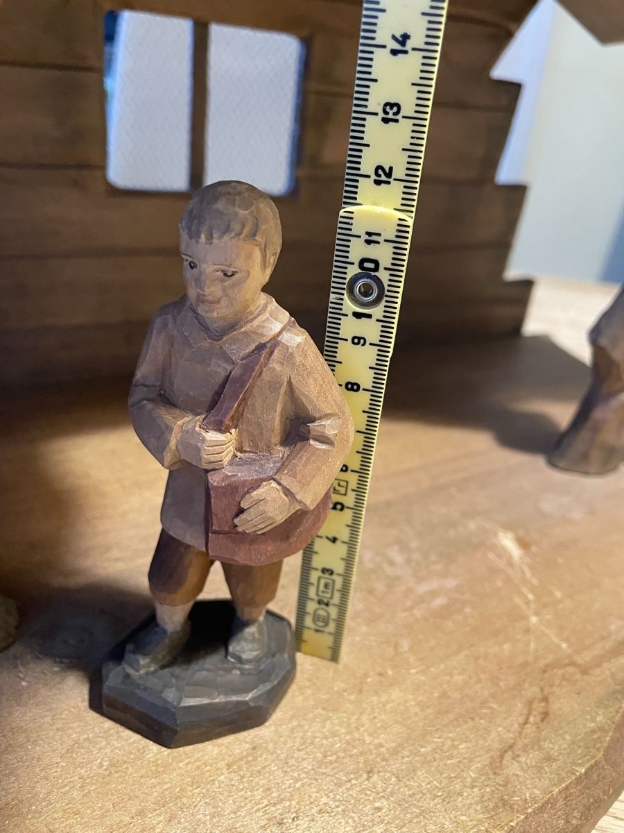Figurines: Knabe mit Tasche E.Thomann Brienz – D'occasion à Flawil par Naphtali 5