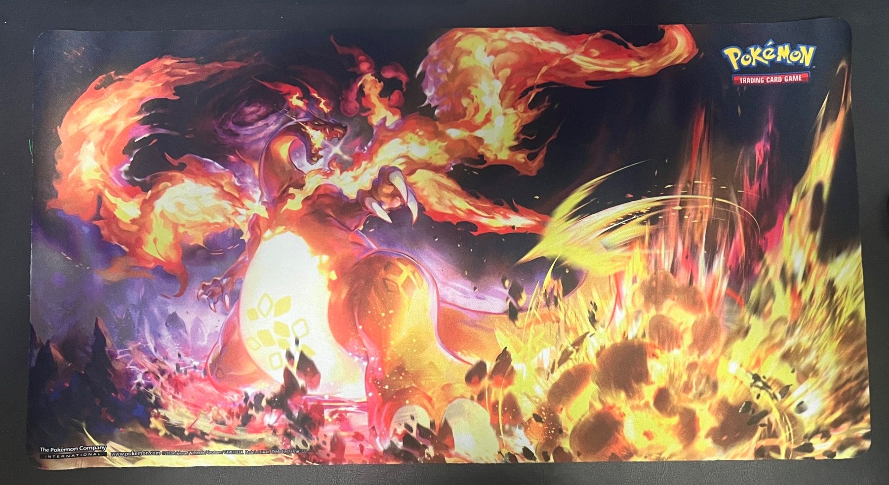 Pokémon Carte collezionabili: Glurak Pokemon Spielmatte Charizard – Nuovo (secondo la descrizione) da Wettingen venduto da __mj81