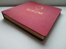ein Album mit Südamerika Briefmarken 143 Bilder