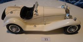 Alfa Romeo 2300 Spider, weiss Sportwagen Oldtimer ca 1:18
