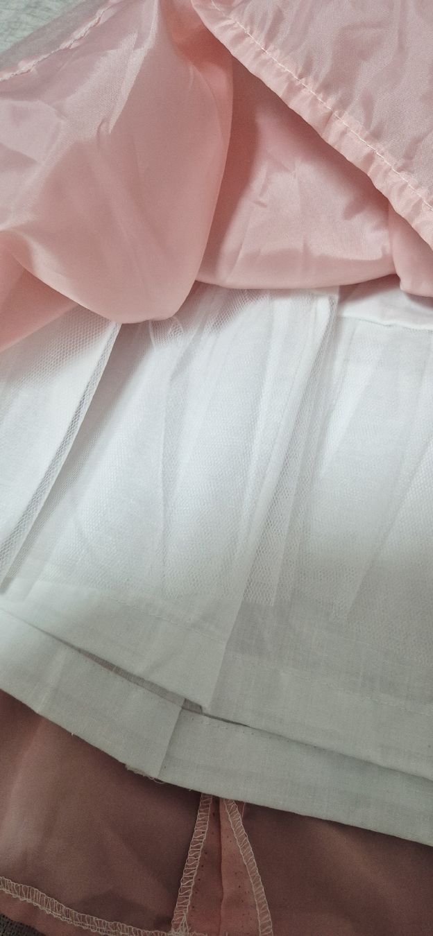 Robes et jupes: Robe de cérémonie, 8 ans, NEUVE – Neuf avec emballage d'origine à Le Locle par Arya4 2