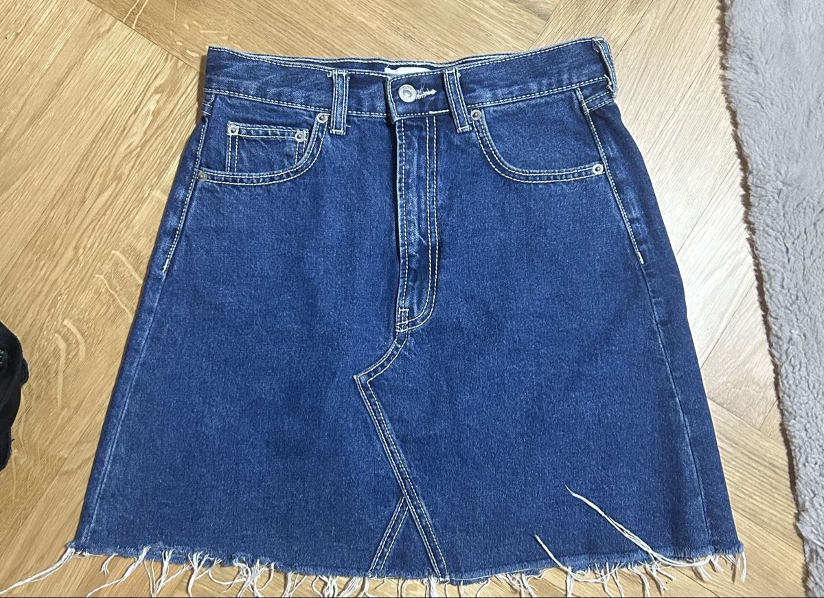 Zara Gonne: Jeans Rock von Zara M – Usato da Zürich venduto da gol_zrr2