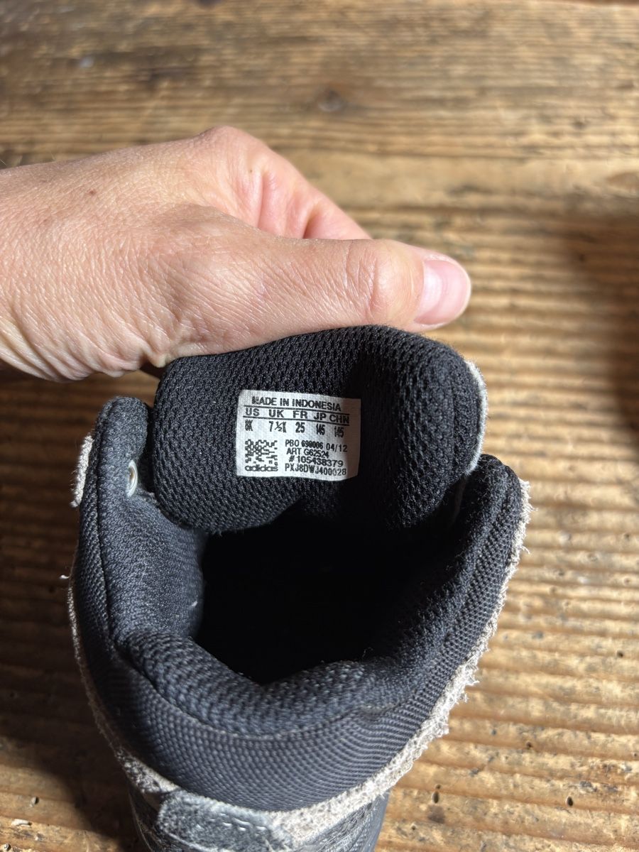 Adidas Chaussures garçon: Adidas Wanderschuhe GR 25 – D'occasion à Zürich par Neon05 4