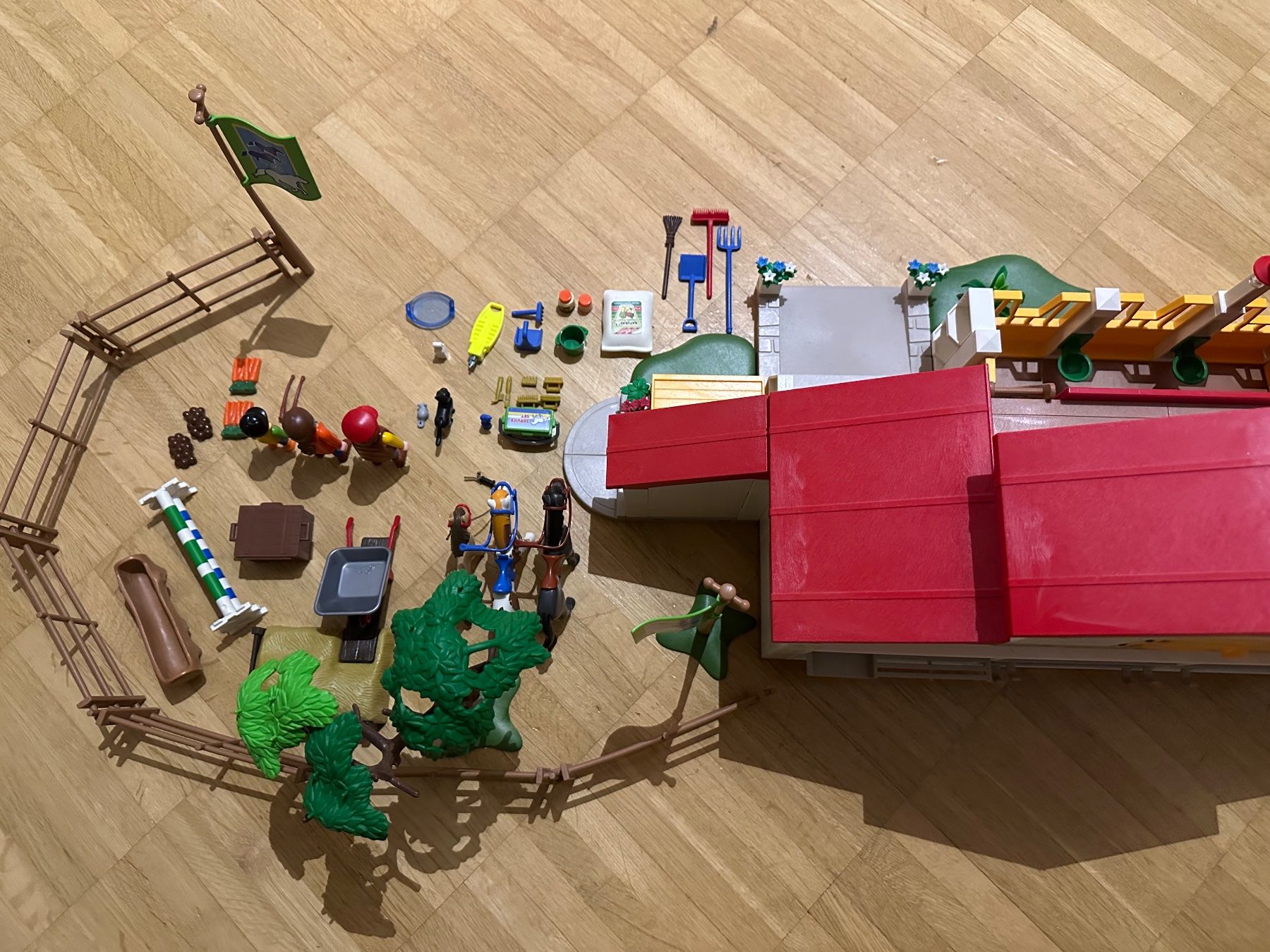 Playmobil Giocattoli: Playmobil Moderner Reiterhof – Usato da Arch venduto da tam_ctz2 6