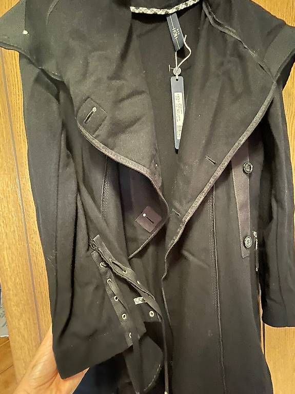 Cappotti: NEU - Schwarzer Mantel – Usato da Laax GR venduto da sue987 1