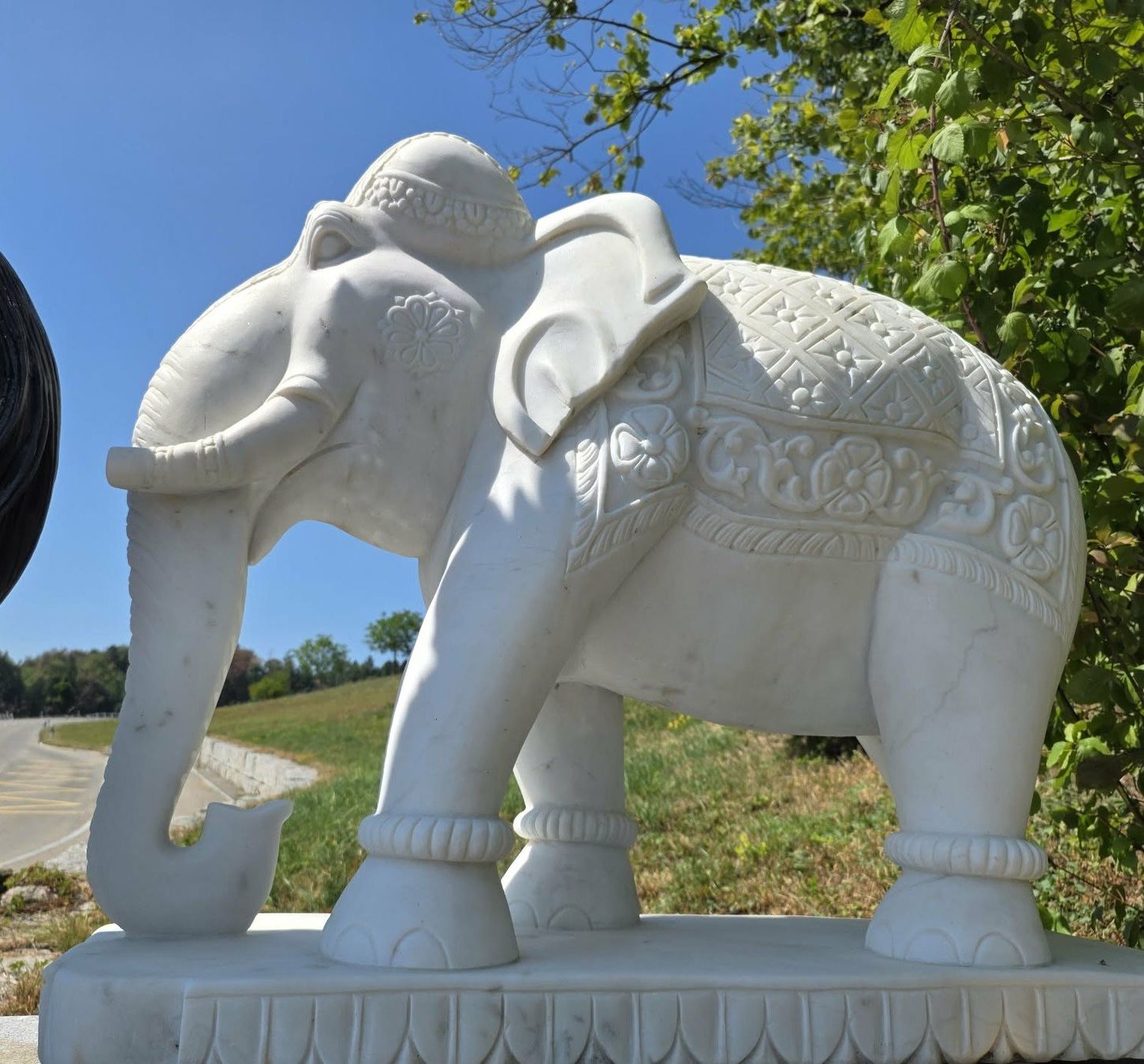 Sculptures & Statues: Marmor-Elephant – Neuf (Voir description) à Stäfa par Satinoir 2