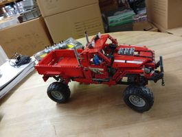 Lego Technic rotes Pick-up-Truck-Modell