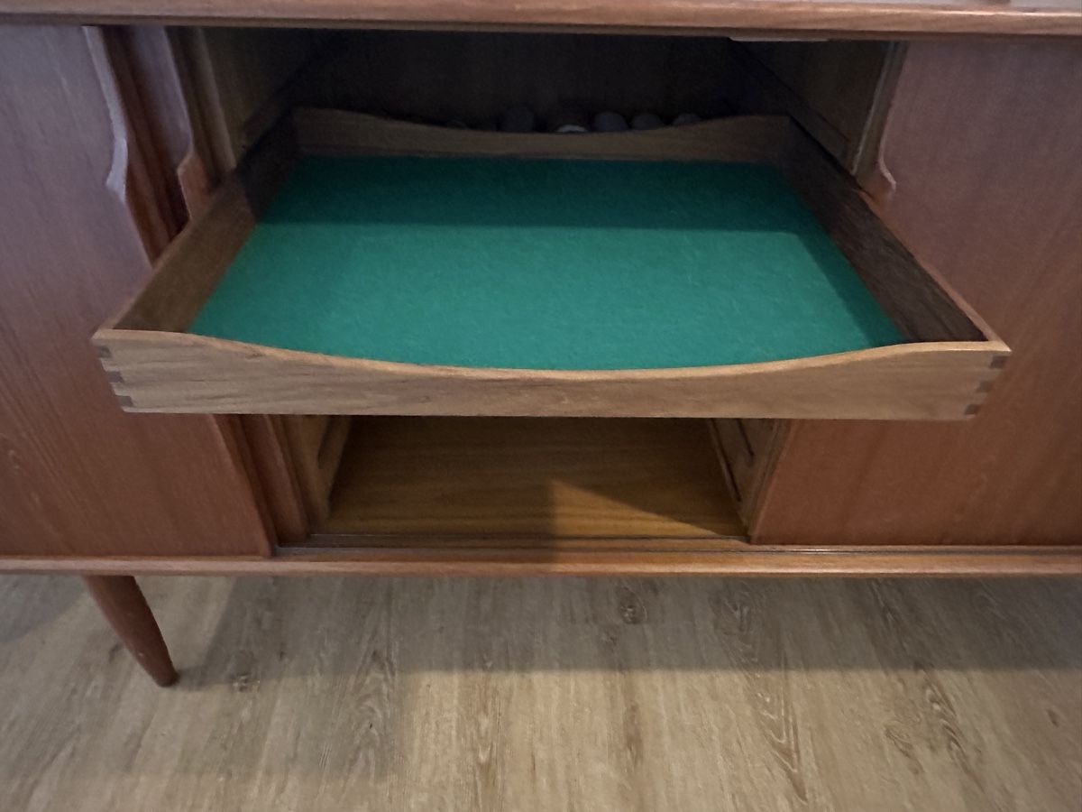 Kommoden: Massivholz-Kommode im Mid-Century Design – Gebraucht aus Zürich von smeiteli 5