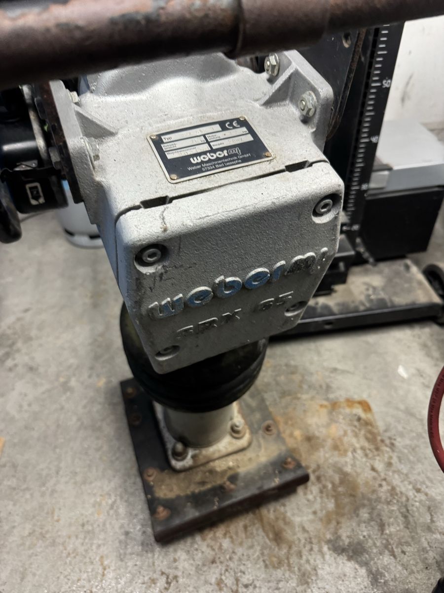 Tutte le macchine: Weber SRX 65 Grabenstampfer Versichter ab 1.-  – Usato da Leuggern venduto da Darwin016 2