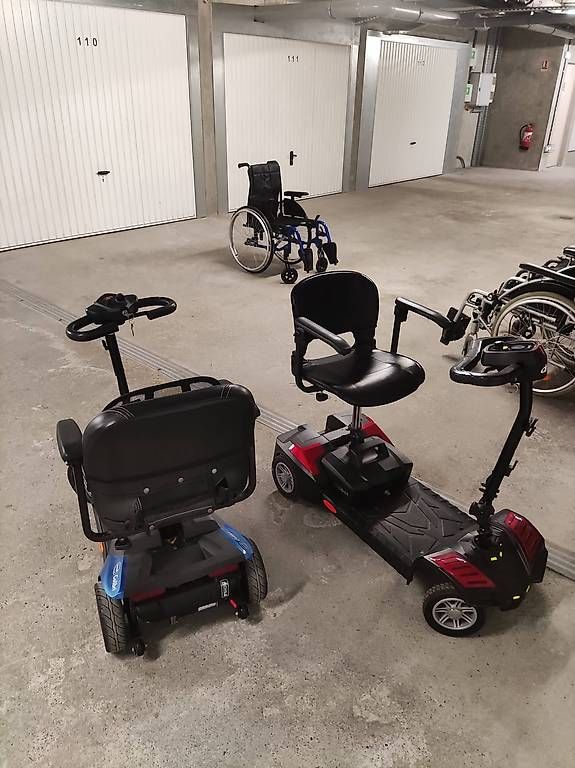Veicoli elettrici: Scooter électrique PMR  – Usato da nyon venduto da mka_bn7r 1