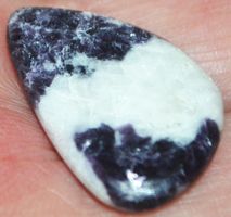 Cabochon L-2185 – Lepidolith 24x17mm