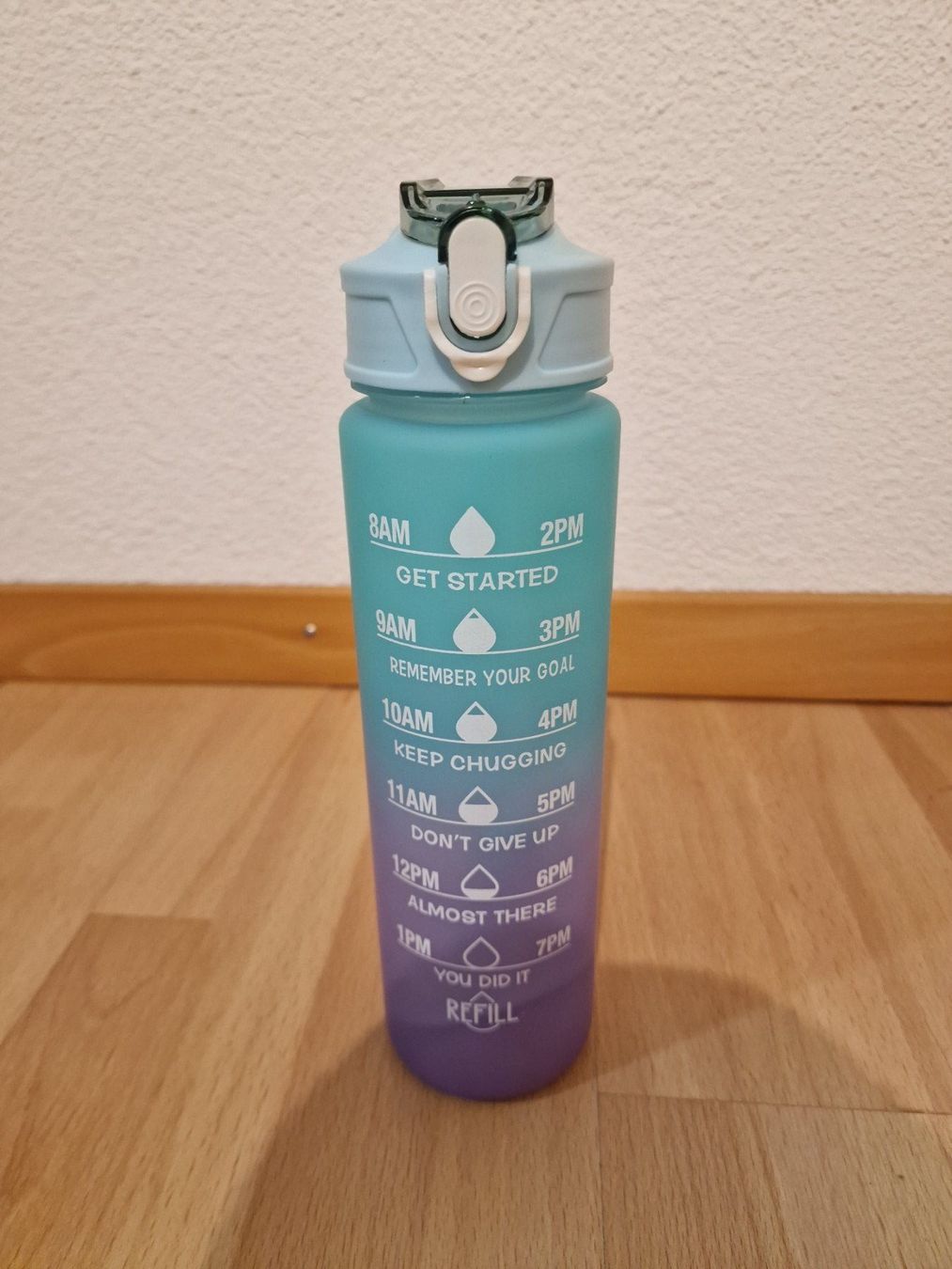 Trinkflaschen & Thermosflaschen: Wasserflasche Trinkflasche Kunststoff "Türkis" – Neu (gemäss Beschreibung) aus Buchrain von Sssschaller