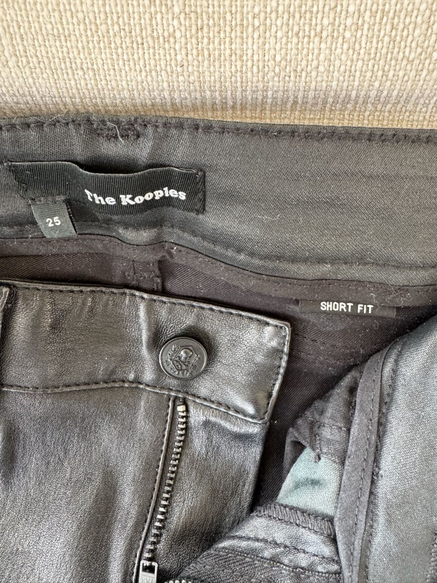 Pantaloni: Kooples black slim pants size 25 – Usato da Thalwil venduto da 0041angel 1