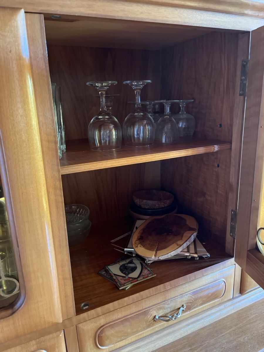 Büffets: Buffet Anrichte Holz guter Zustand – Gebraucht aus Laupen ZH von BiancaVogeli 3