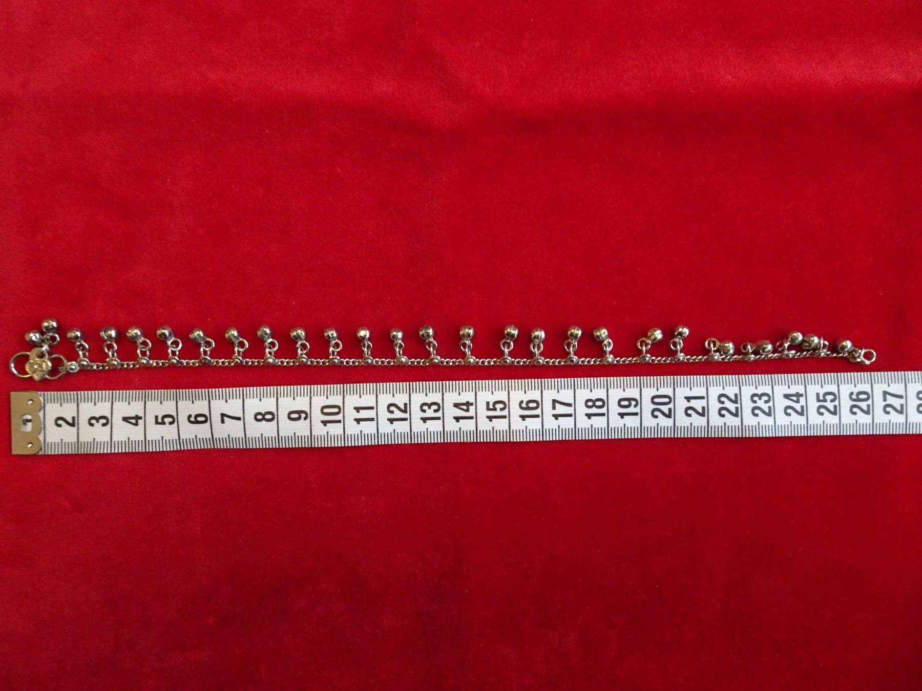 Bracciali & Braccialetti: Arm / Fussketteli – Usato da St.Gallen venduto da Diva021 5