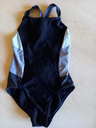 Mädchen Adidas Badekleid Gr 116