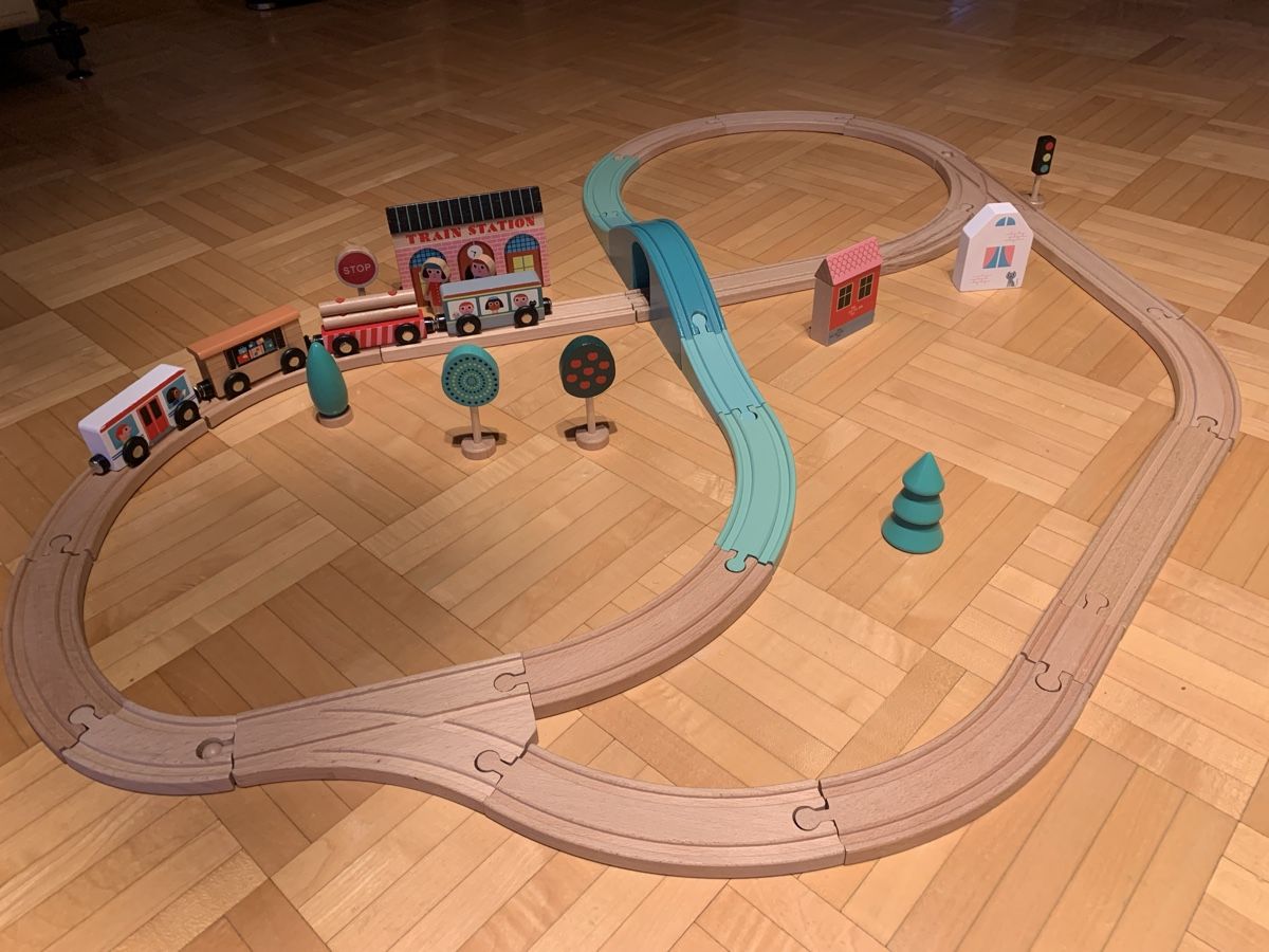 Vilac Giocattoli: VILAC Grand Express Wooden Train Set – Usato da La Croix de Rozon venduto da chr_f5wy