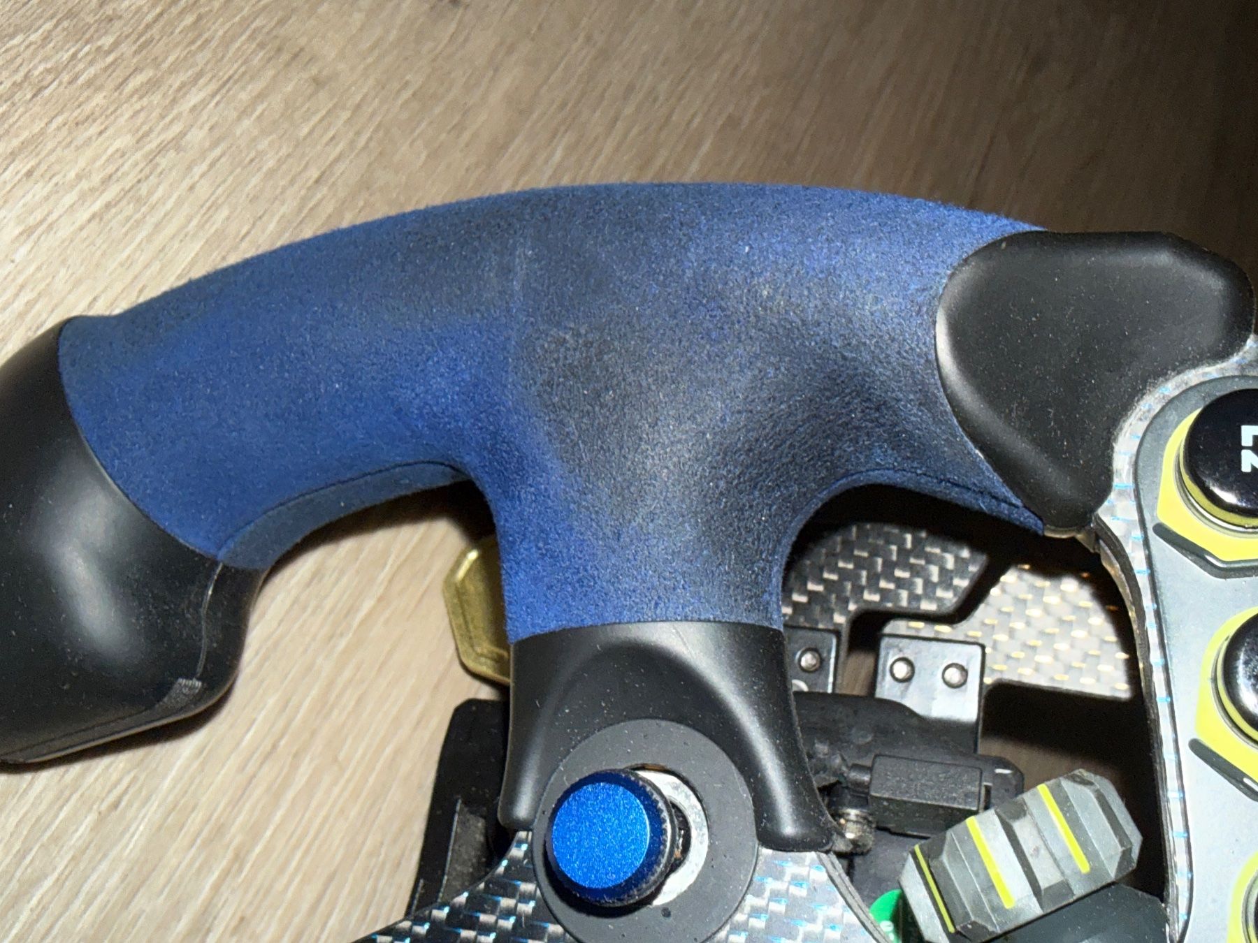 Fanatec Controller: Fanatec F1 Lenkrad Podium – Nuovo (secondo la descrizione) da Schaffhausen venduto da AE_Campos 2