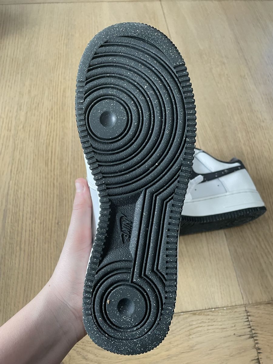 Nike Scarpe da uomo: Nike air force one galaxy – Usato da Le Noirmont venduto da mag.butillon 2