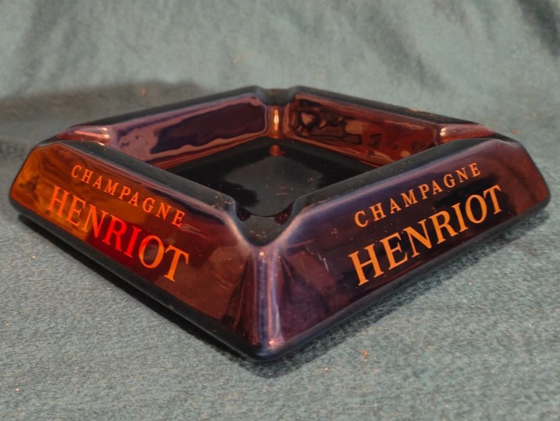 Portacenere: Aschenbecher Champagne HENRIOT – Usato da Rothrist venduto da SiddharthaMoon
