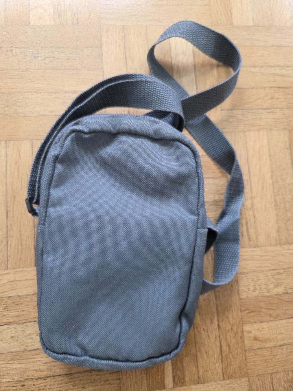 Adidas Borse: Adidas Kleinetasche – Usato da Aarau venduto da crissta 3