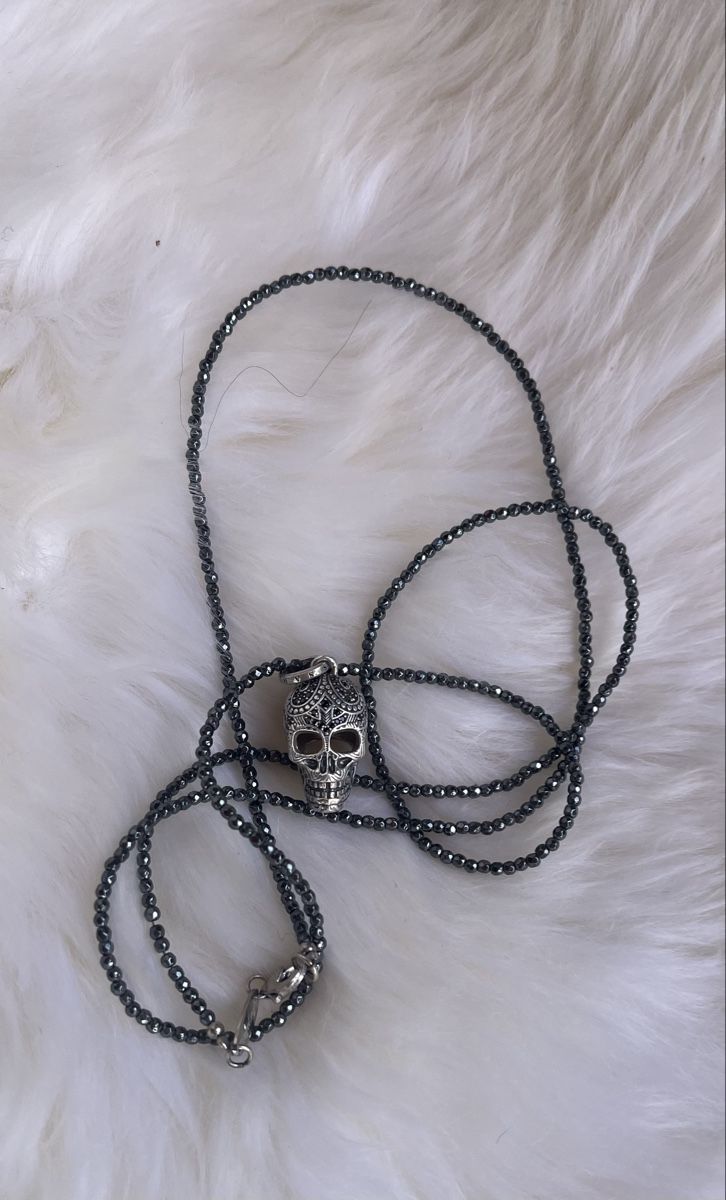 Thomas Sabo Sonstiger Schmuck: Tête de mort Thomas Sabo avec collier hématite – Gebraucht aus Ovronnaz von fra_n8h8