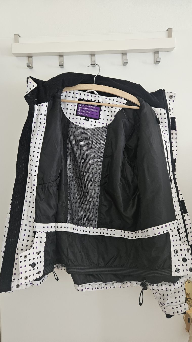 Vestes: Skijacke Damen, Grösse M – D'occasion à Emmenbrücke par L_W 2