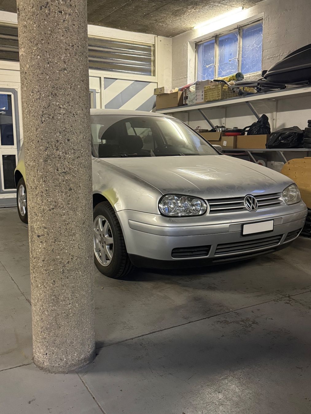 VW Automobili: Vw Golf 4 – Difettoso da Biel/Bienne venduto da mom_mc6b