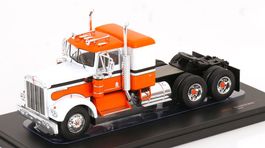 Kenworth W 925 LKW Zugmaschine 1970 weiss / orange / schwarz