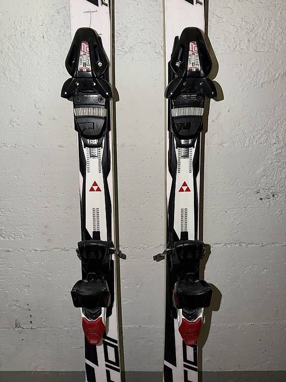 Sci: Verkaufe Fischer Ski 180cm – Usato da Zürich venduto da vic_km9q 1