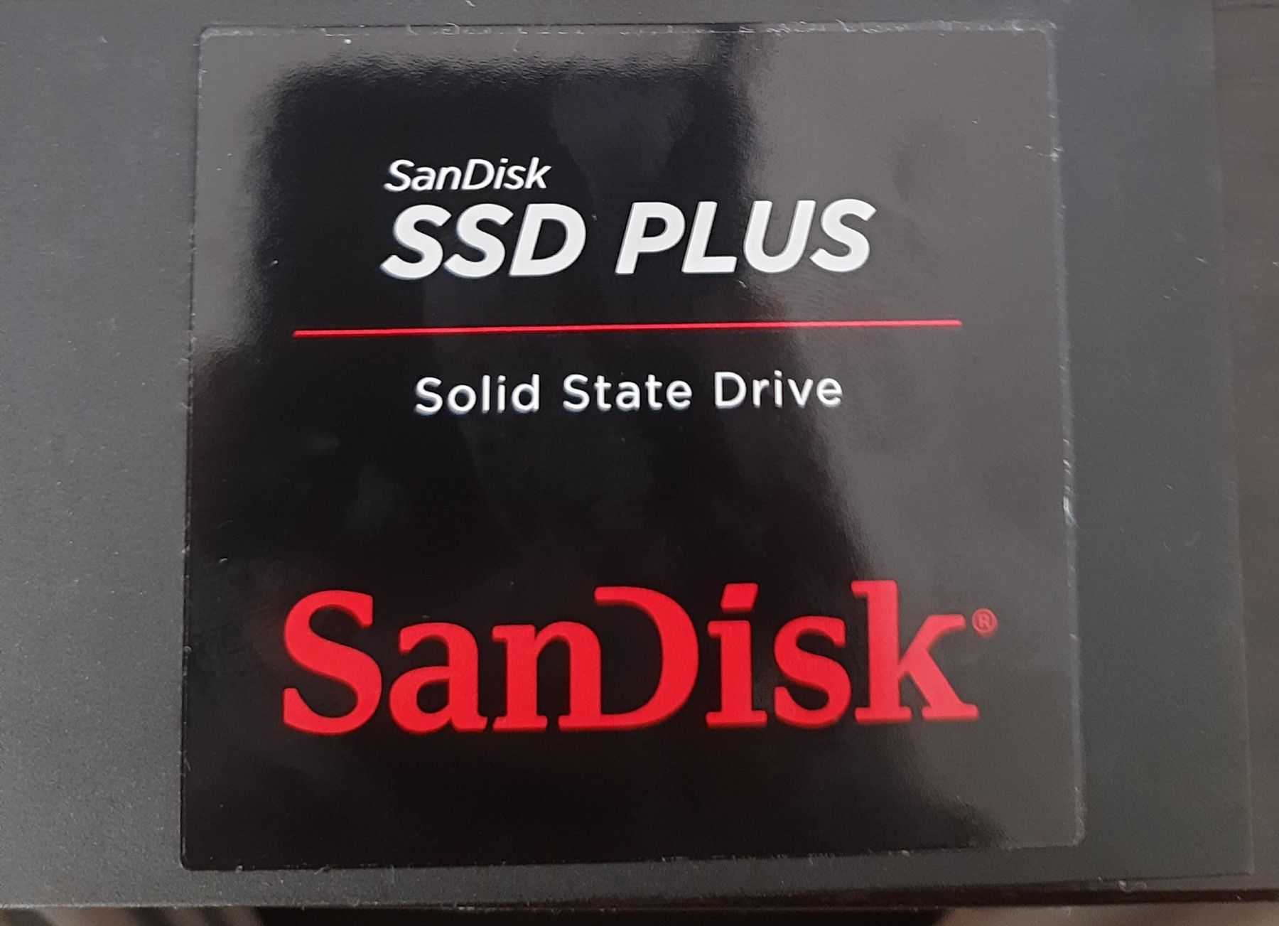 Sandisk Dischi rigidi: SanDisk SSD 240 GB🙂 – Usato da Zürich venduto da vik_q29w
