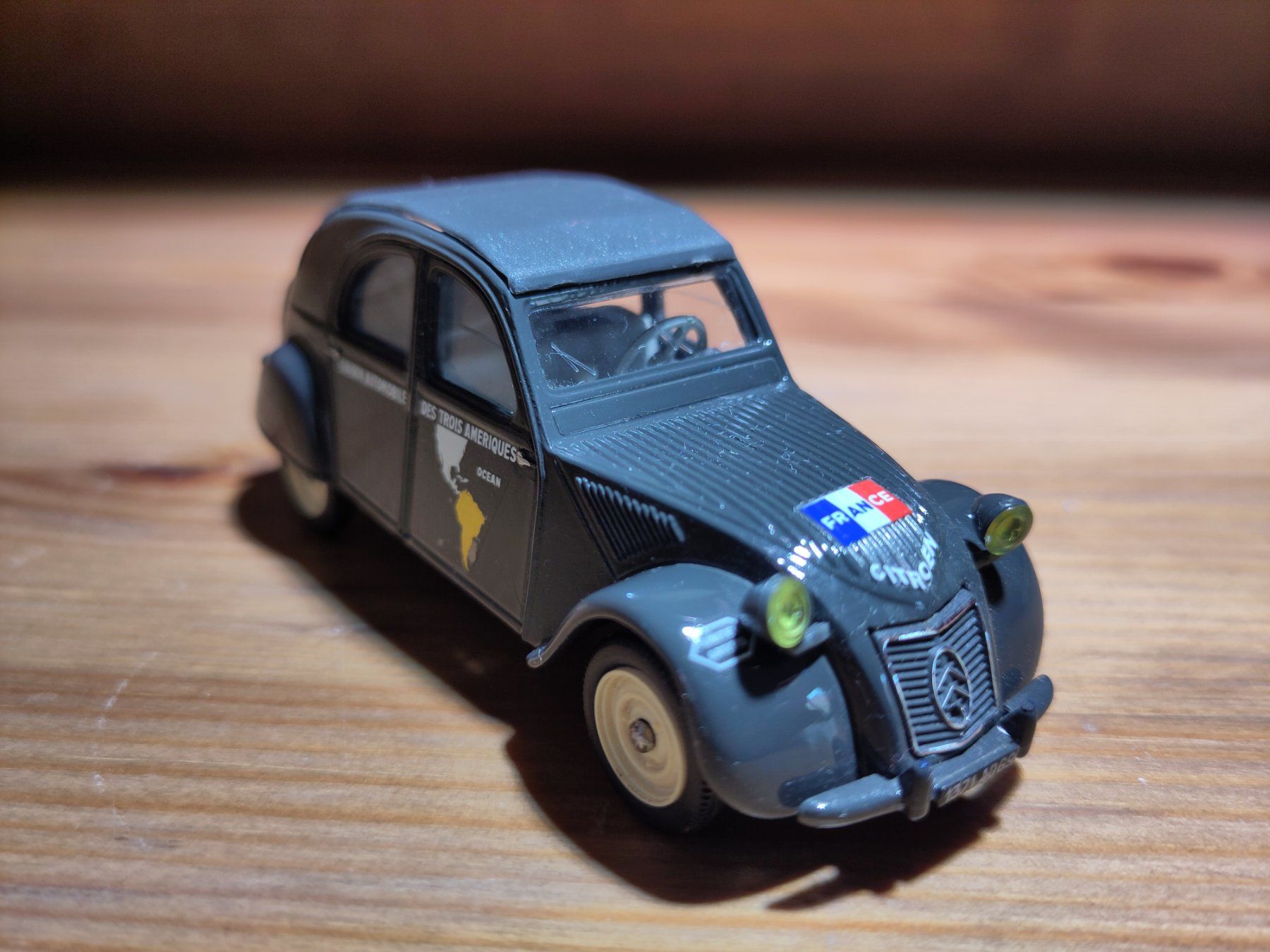 Vitesse Modellini d'auto: Modellauto vitesse 1/43 citroen 2CV – Usato da Bülach venduto da Tiefschlaflos 1