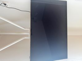 Samsung TV inklusive TV-Ständer