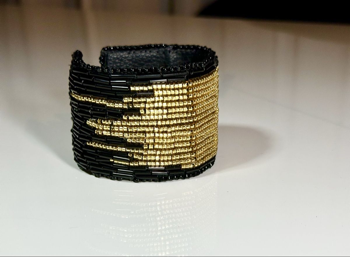 Bracciali & Braccialetti: Black & Gold Beaded Cuff Bracelet - Stylish Accessory! – Nuovo e nell'imballaggio originale da Oftringen venduto da Eylem79 3