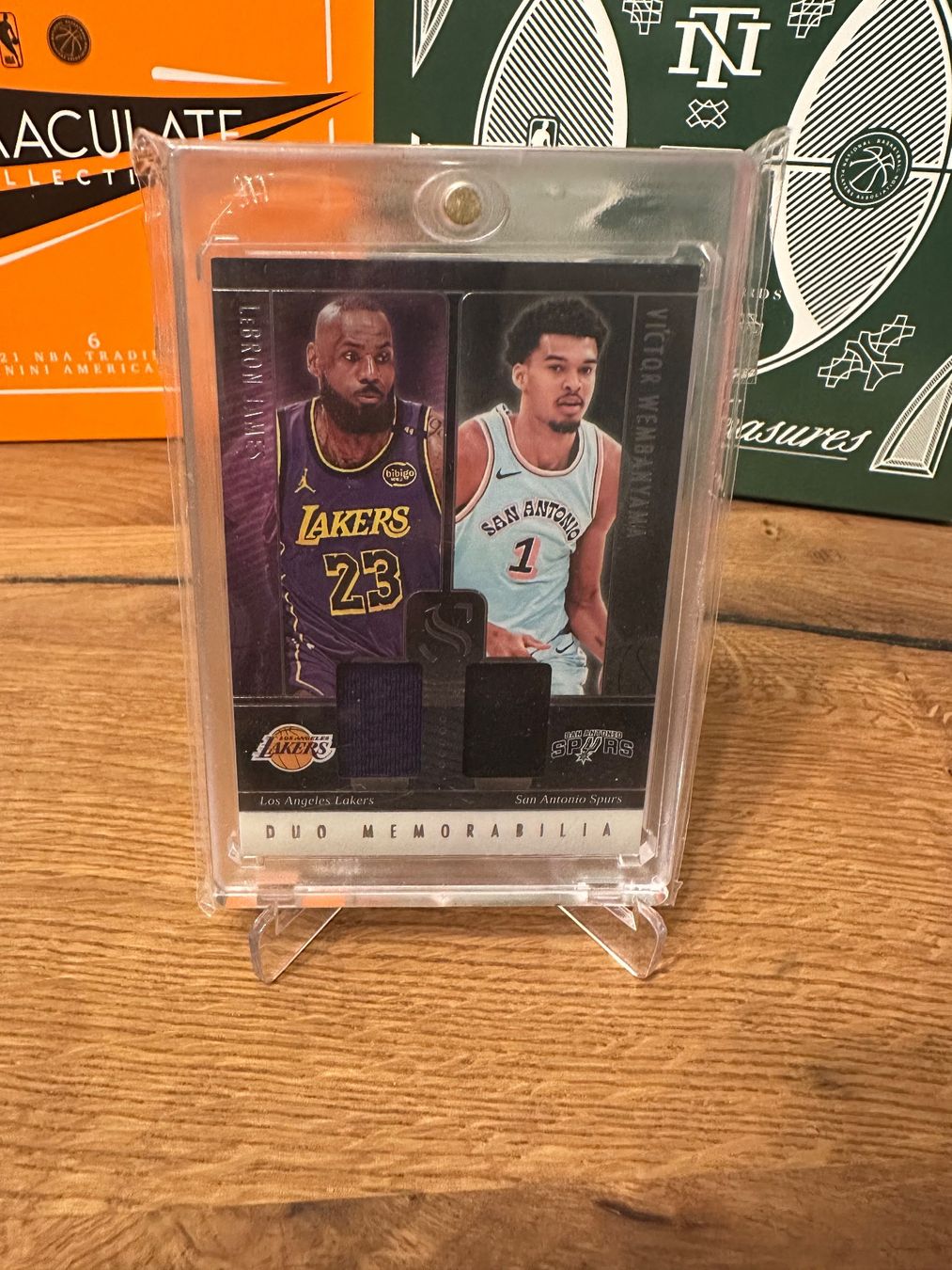 Nba Carte collezionabili: LeBron James/victor Wembanyama patch silhouette – Usato da Vullierens venduto da Gaara04