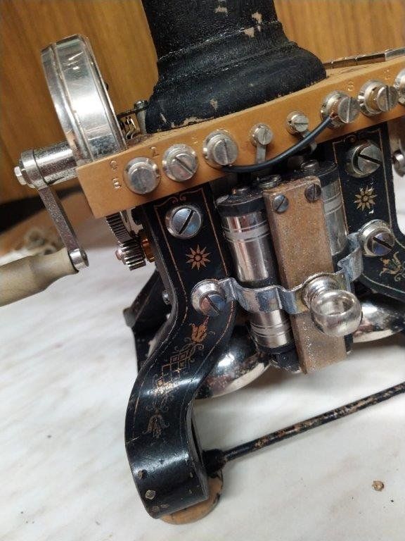 Ericsson Telefoni: Ericsson Skelett-Tischstation 1882 – Usato da Lachen SZ venduto da Wba47 2