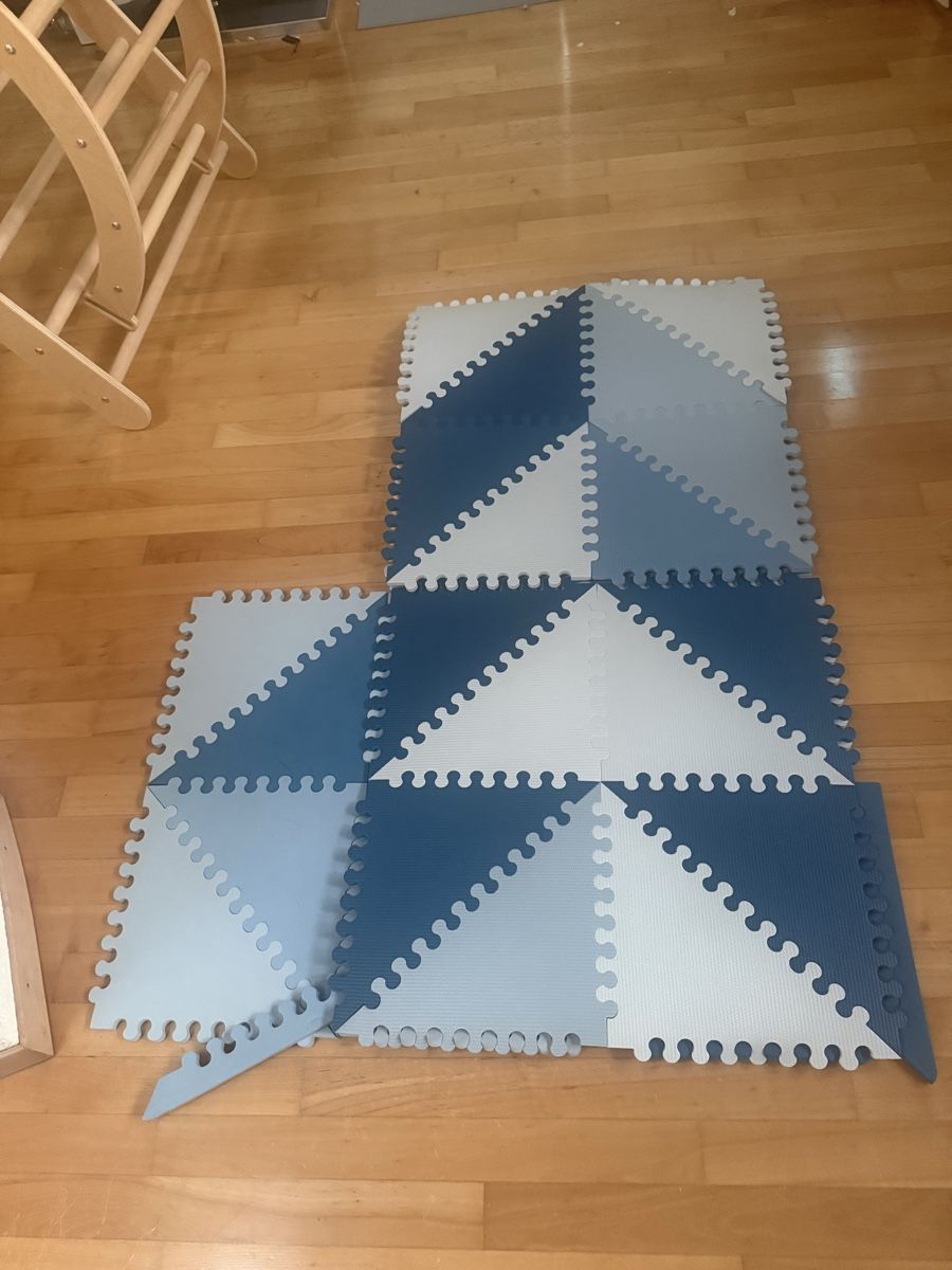 Tappetini fitness: Spielmatte Puzzlematte blau weiss  – Usato da Dietlikon venduto da NESFEVER