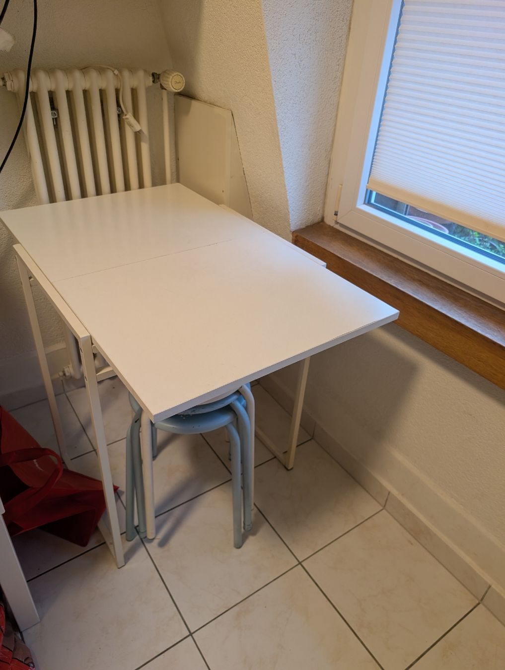 Tavoli: Kleiner Küchentisch – Usato da Zürich venduto da mo8