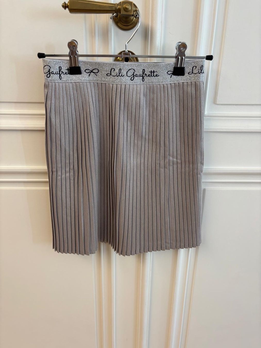 Robes et jupes: Jupe Lili Gaufrette T 8 ans – D'occasion à Conches par chn_hgl6 3