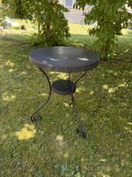 Metall Gartentisch rund schwarz guter Zustand