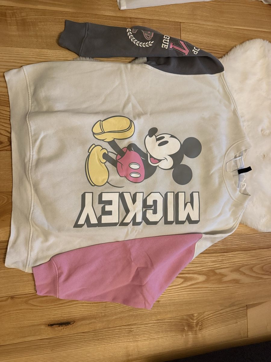 H&M Maglioni & Felpe: Mickey mouse pullover von H&M – Usato da Itingen venduto da jessi811
