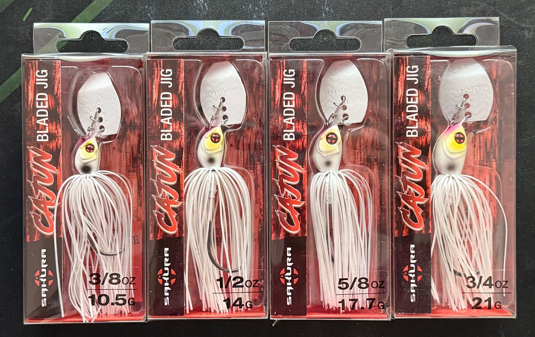 Esche: Sakura CAJUN Chatterbait 4er Mix-Set 3 - 10.5gr - 21gr – Nuovo e nell'imballaggio originale da Widnau venduto da Fishingtackle_Oggy