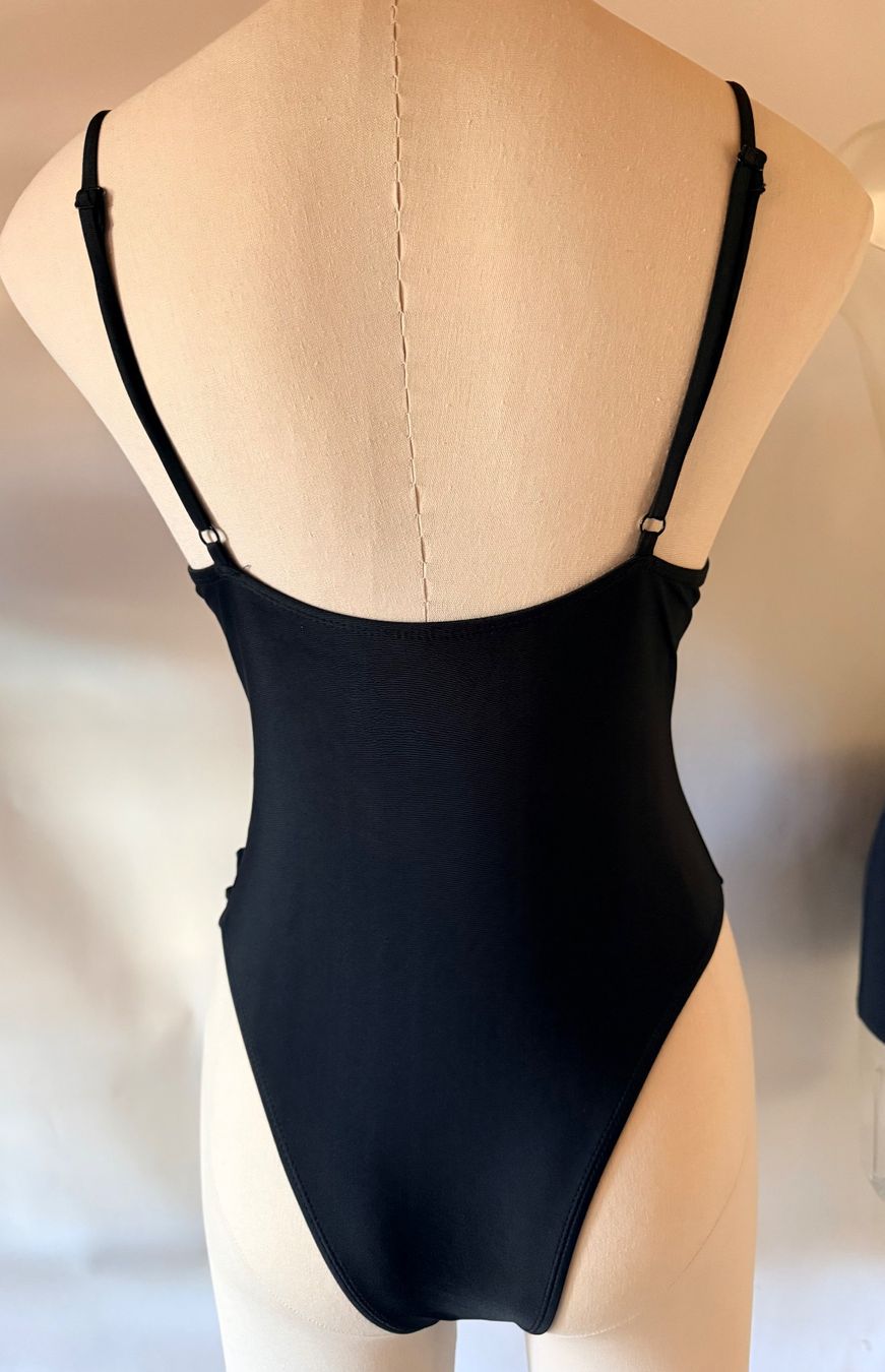 Na-kd Costumi da bagno & Bikini: NA KD, Badekleid, Grösse M, Farbe Schwarz – Nuovo e nell'imballaggio originale da Rudolfstetten venduto da gst_g7xl 3